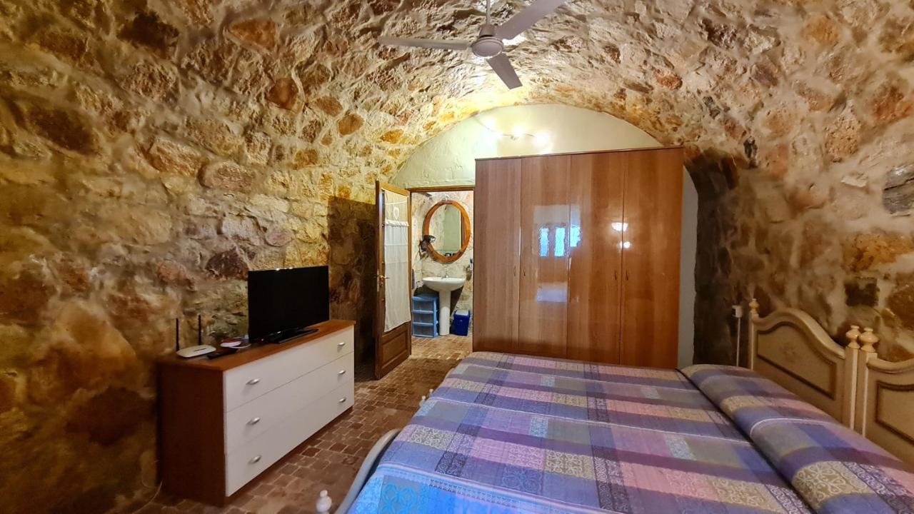 B&B Nuraximannu Santadi Екстер'єр фото